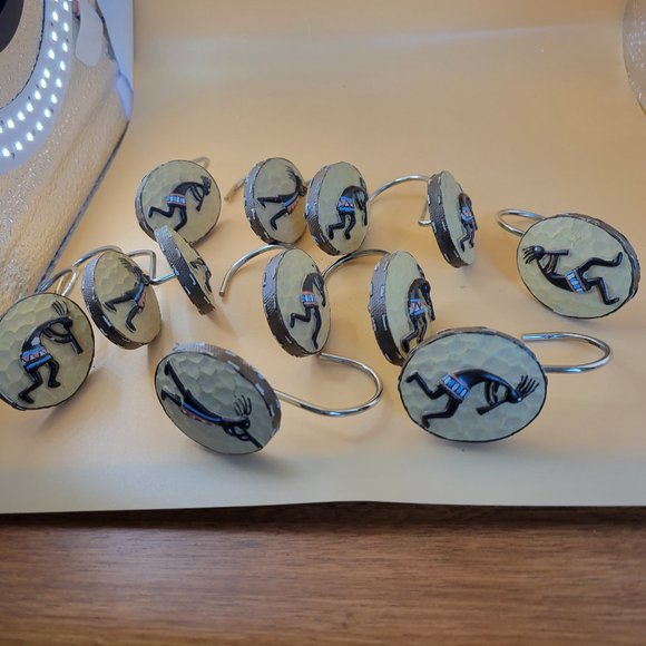 Bath Kokopelli 12 Pk Shower Hooks Textured Design And Saddlestitched